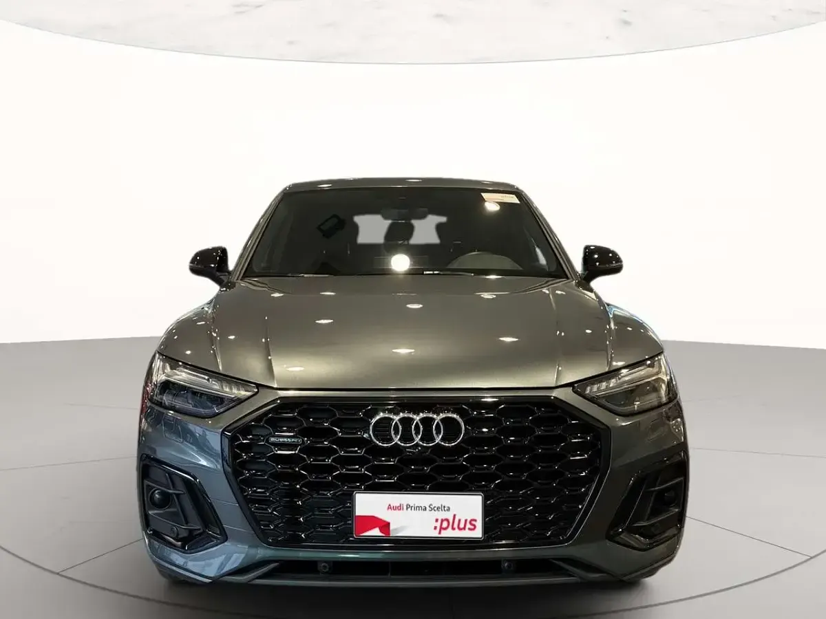 Usata Audi Q5 Sportback S-Line 204 CV (150 kW) 2024 Grigio daytona perlato SUV