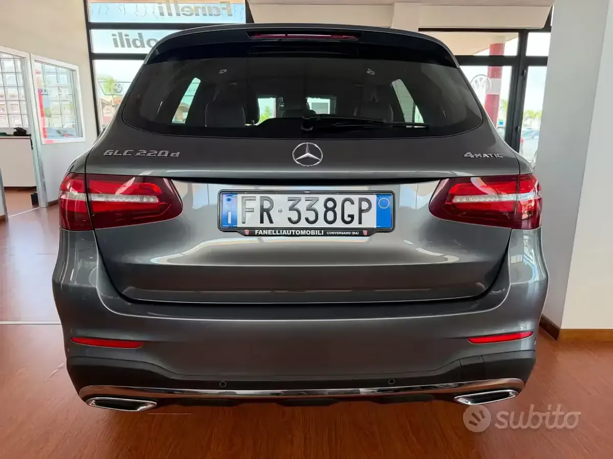 Usata Mercedes GLC220 Executive 170 CV (125 kW) 2018 Grigio SUV