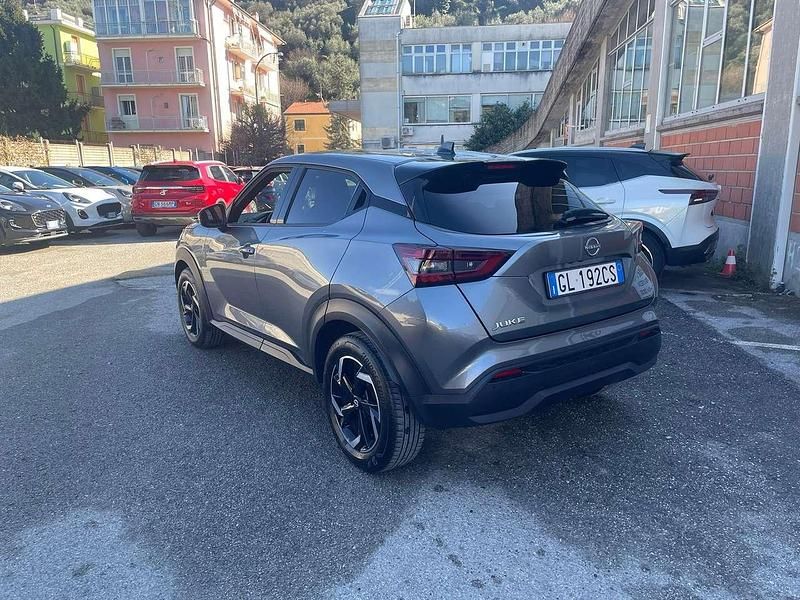 Usata Nissan Juke N-Connecta 114 CV (83 kW) 2023 Grigio SUV