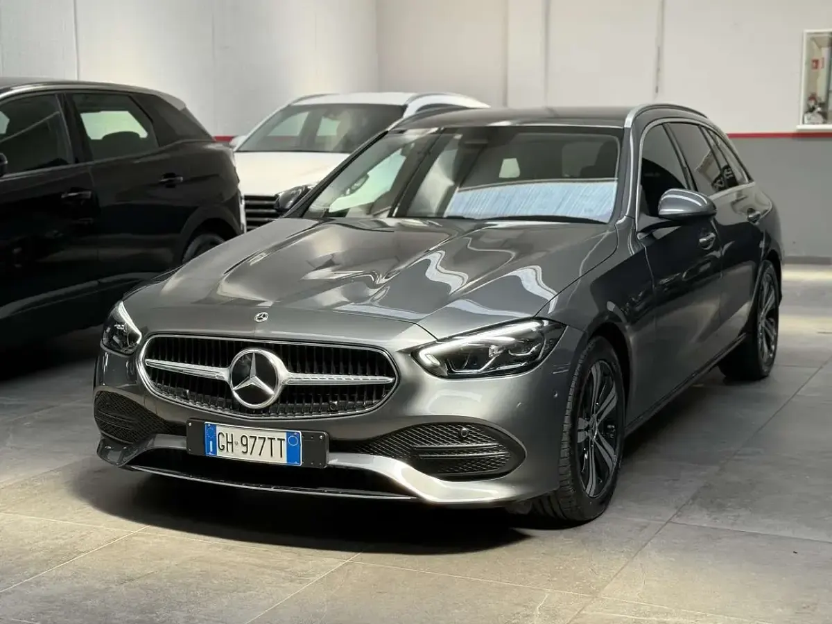Usata Mercedes C220 200 CV (147 kW) 2022 Other Station wagon