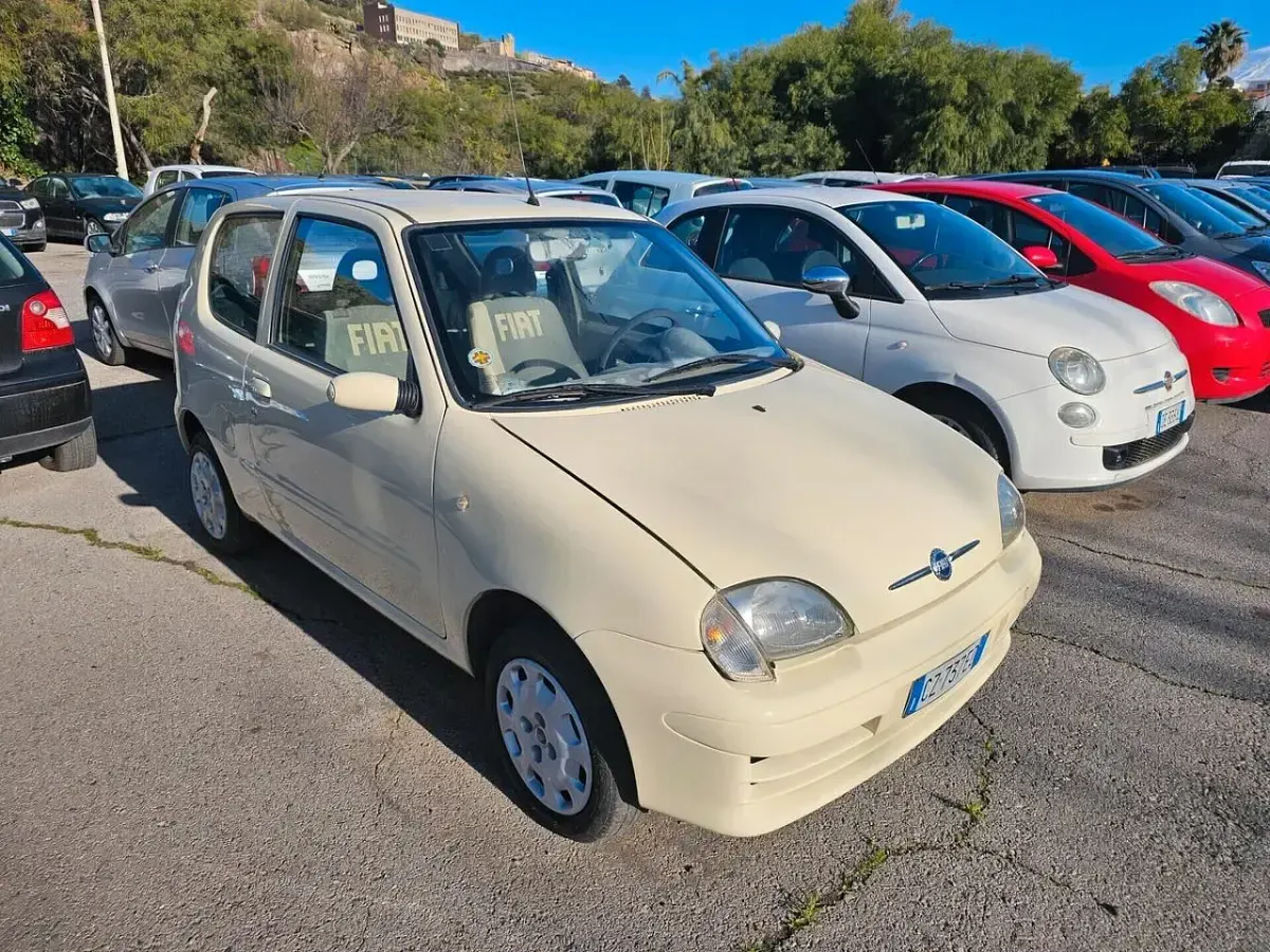 Usata Fiat 600 Anniversary 54 CV (39 kW) 2008 Beige Utilitaria