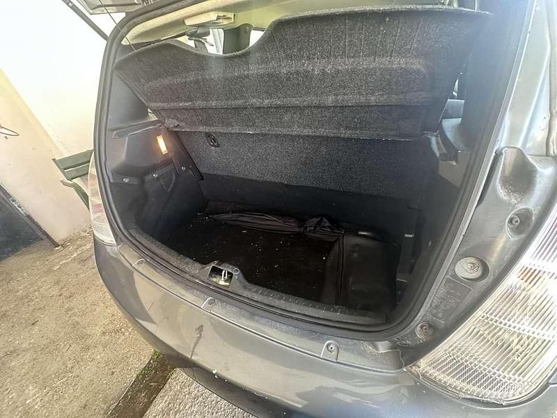 Usata Lancia Ypsilon 75 CV (55 kW) 2008 Argento Utilitaria