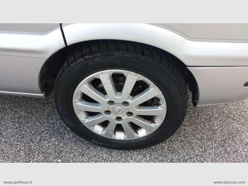 Occasion Opel Zafira Elegance 101 ch (74 kW) 2004 Argent Monospace