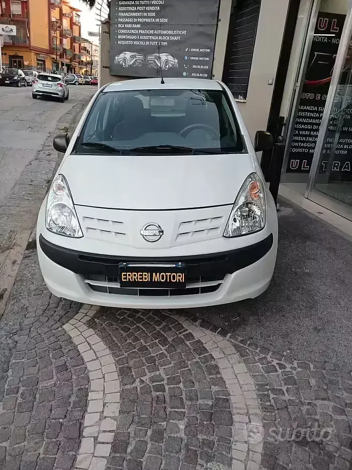 Usata Nissan Pixo 68 CV (50 kW) 2010 Bianco Utilitaria