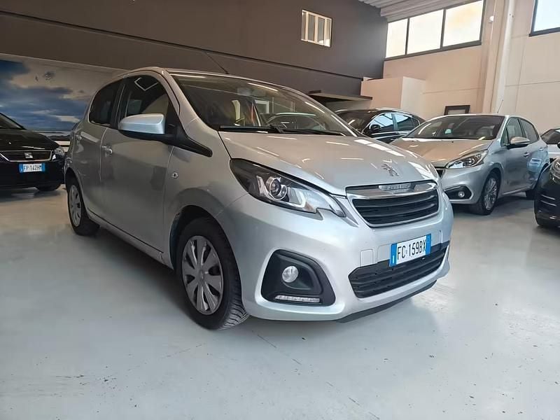 Usata Peugeot 108 Active 69 CV (50 kW) 2016 Argento Utilitaria