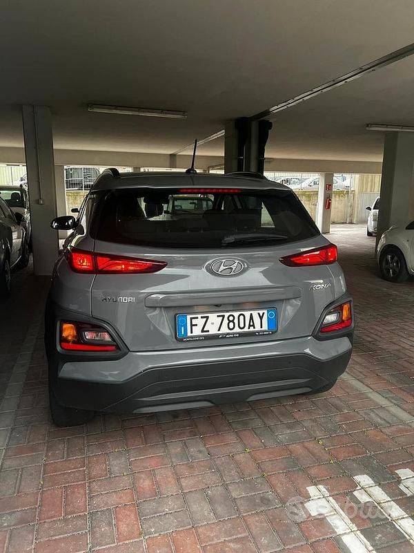 Usata Hyundai Kona 120 CV (88 kW) 2020 Verde SUV