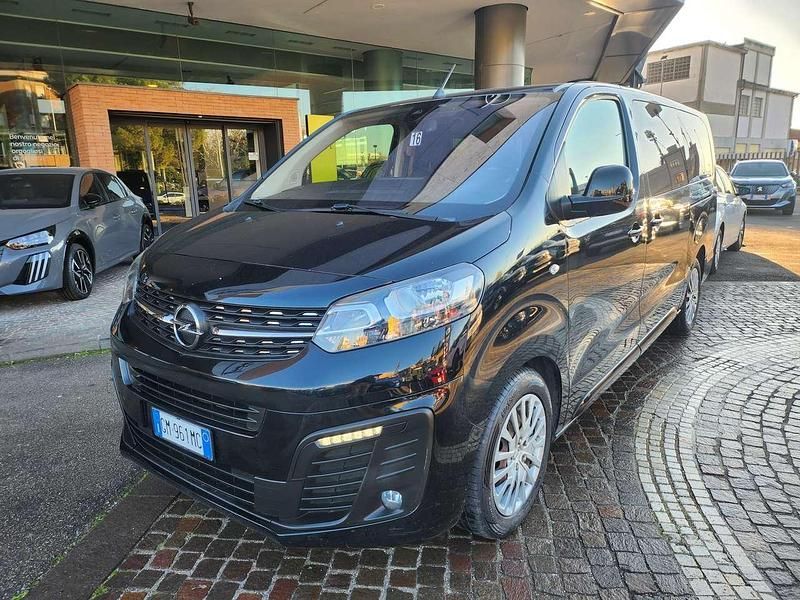 Usata Opel Zafira Life Business 145 CV (106 kW) 2023 Nero Monovolume