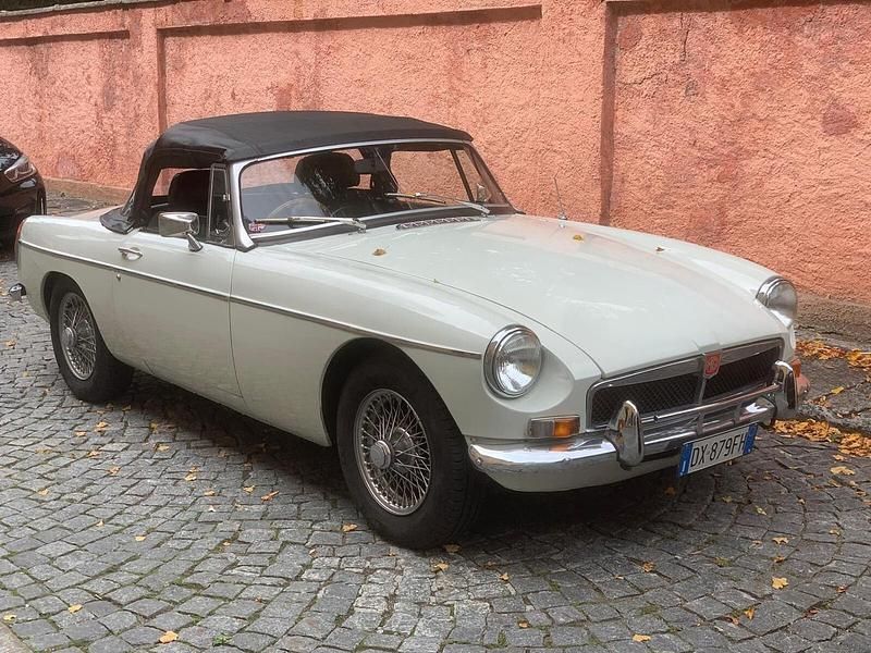 Usata MG B 100 CV (73 kW) 1973 Bianco Cabrio