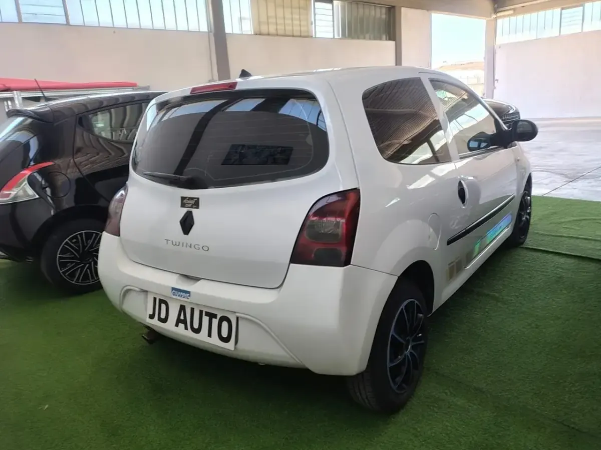 Usata Renault Twingo Dynamique 58 CV (42 kW) 2009 Bianco Utilitaria