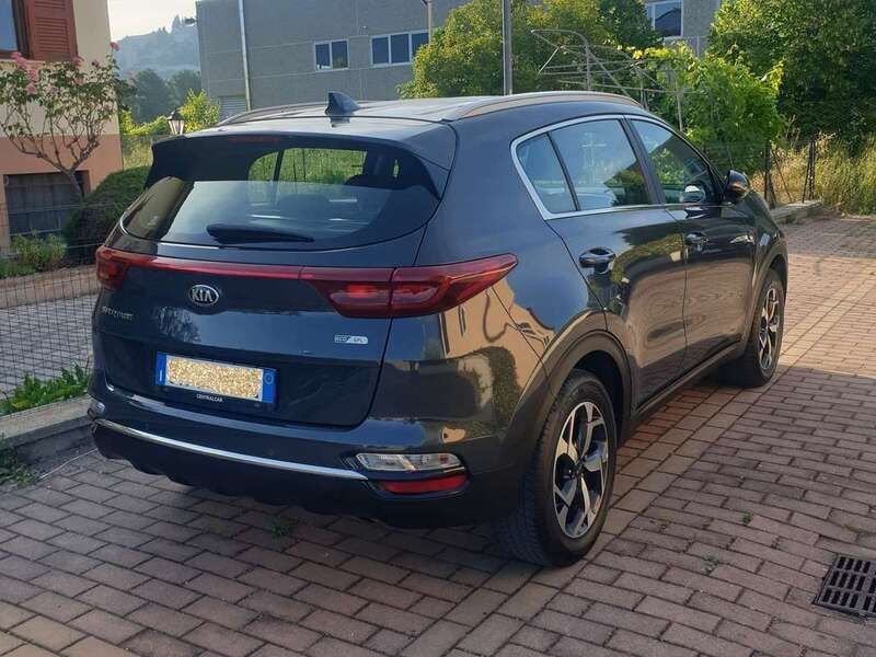 Usata Kia Sportage 132 CV (97 kW) 2020 Grigio SUV