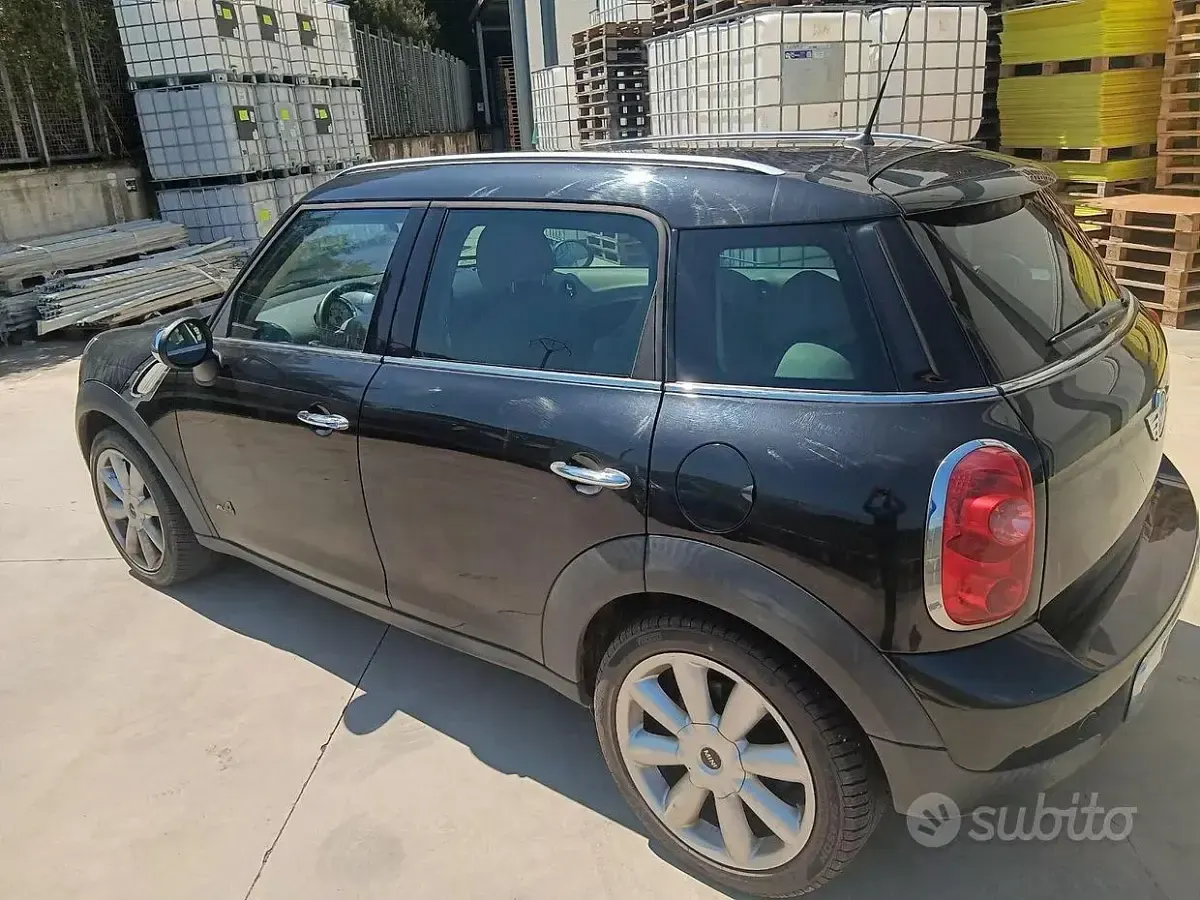 Begagnad Mini Cooper D Countryman 111 HK (81 kW) 2012 Svart SUV