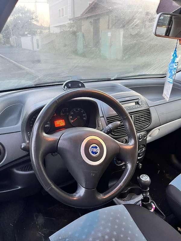 Usata Fiat Punto Active 60 CV (44 kW) 2005 Berlina