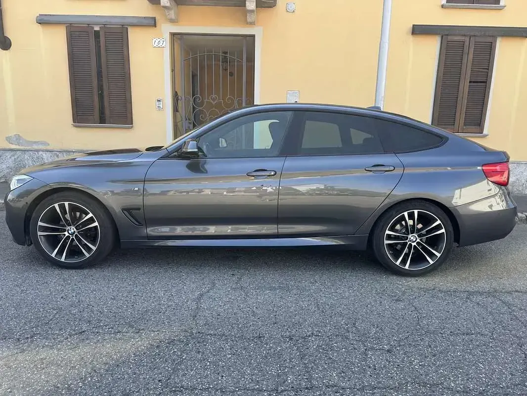 Usata BMW 320 M Sport 184 CV (135 kW) 2019 Grigio Berlina