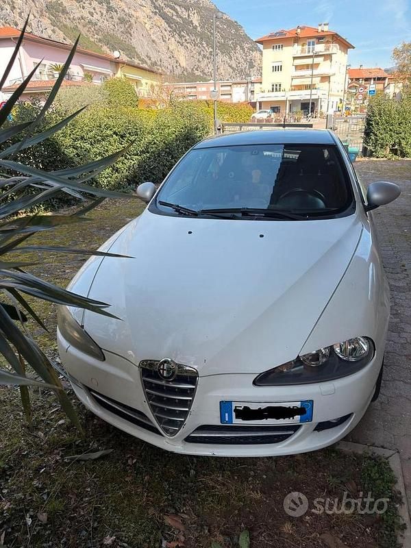 Usata Alfa Romeo 147 2010 Bianco Utilitaria