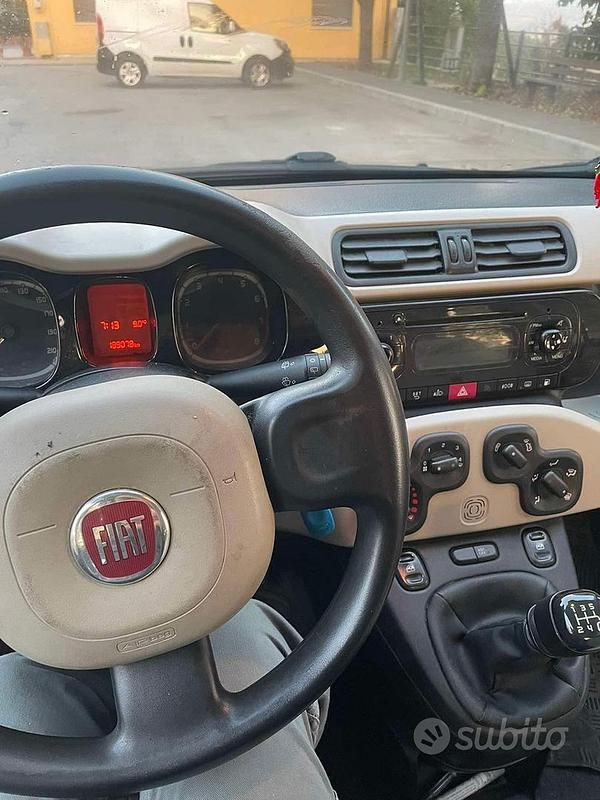 Usata Fiat Panda Easy 80 CV (58 kW) 2015 Bianco Utilitaria