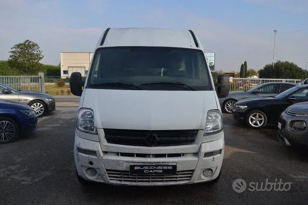 Usata Opel Movano 136 CV (100 kW) 2004 Bianco Berlina