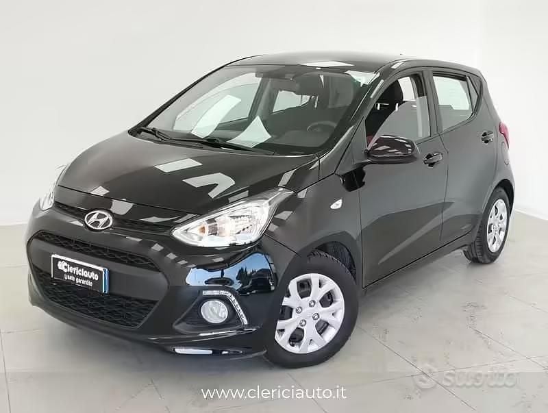 Usata Hyundai i10 Comfort 67 CV (49 kW) 2015 Nero Utilitaria