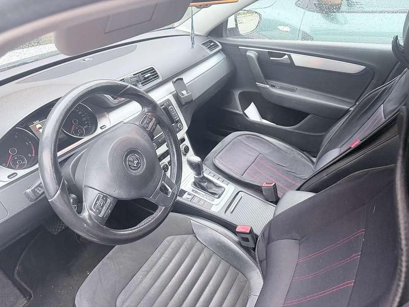 Usata VW Passat 140 CV (102 kW) 2014 Bianco Station wagon