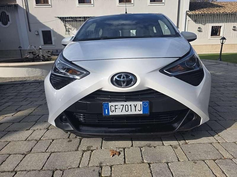 Usata Toyota Aygo X-wave 72 CV (52 kW) 2021 Utilitaria