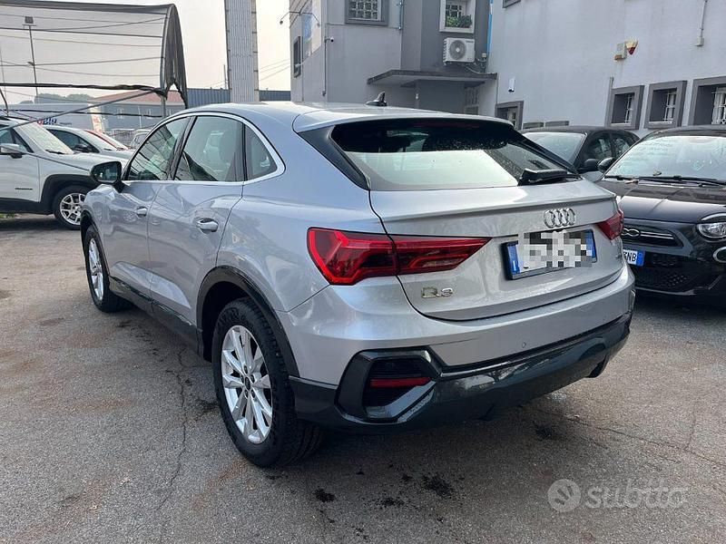 Usata Audi Q3 Business Plus 150 CV (110 kW) 2021 Argento metallizzato SUV