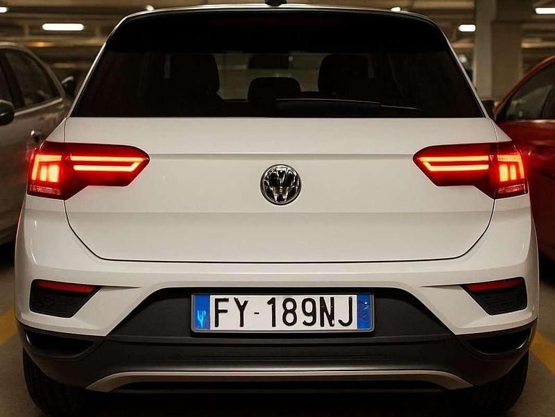 Usata VW T-Roc Style 116 CV (85 kW) 2019 Argento SUV