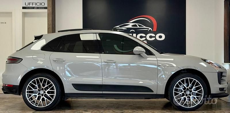 Usata Porsche Macan 245 CV (180 kW) 2018 Grigio SUV