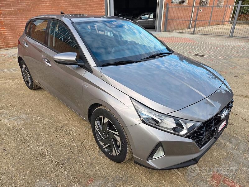 Usata Hyundai i20 101 CV (74 kW) 2021 Grigio Berlina