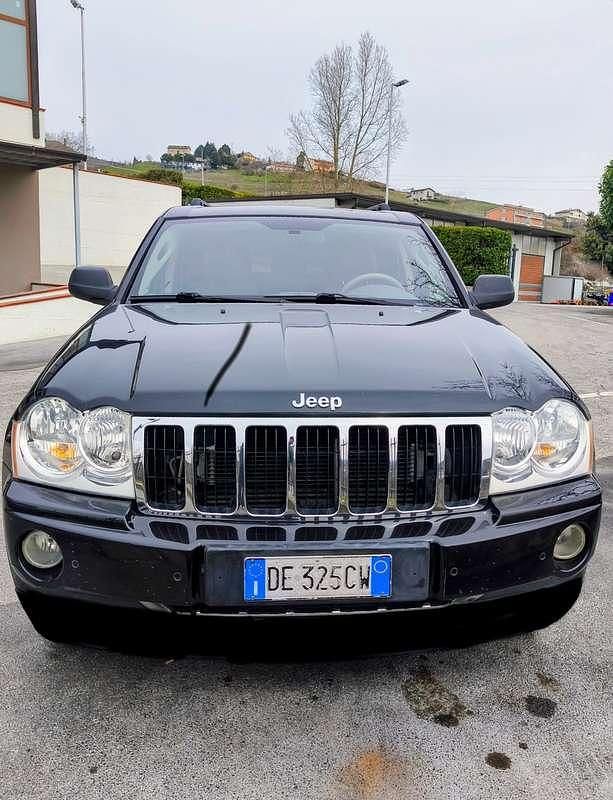 Usata Jeep Grand Cherokee Limited 218 CV (160 kW) 2005 Nero SUV