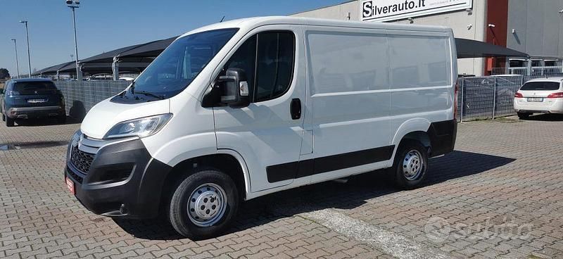 Usata Citroën Jumper 140 CV (102 kW) 2021 Bianco pastello Monovolume