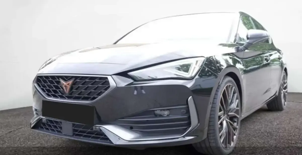 Usata Cupra Leon VZ 300 CV (220 kW) 2024 Nero Berlina