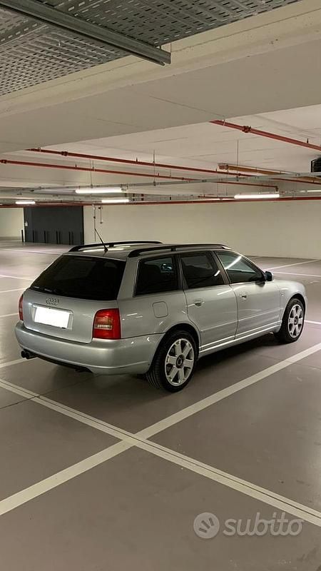 Usata Audi S4 264 CV (194 kW) 1998 Grigio Station wagon