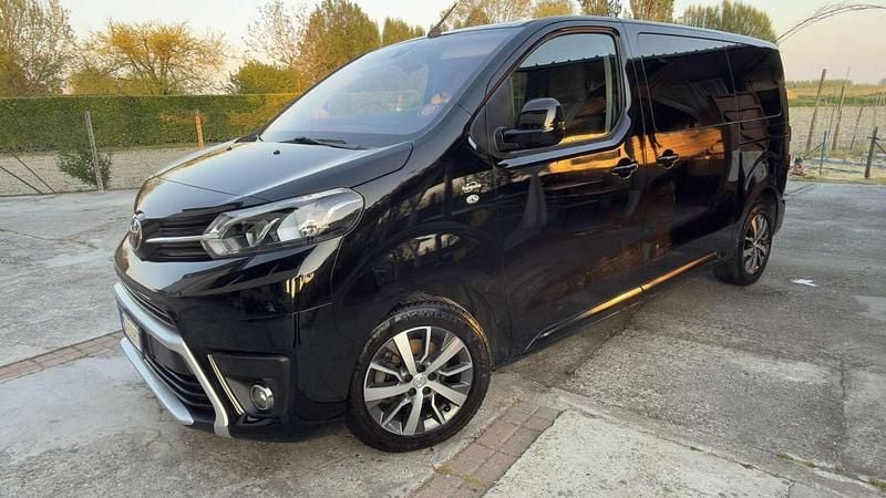 Usata Toyota Proace Verso 144 CV (105 kW) 2022 Nero Station wagon