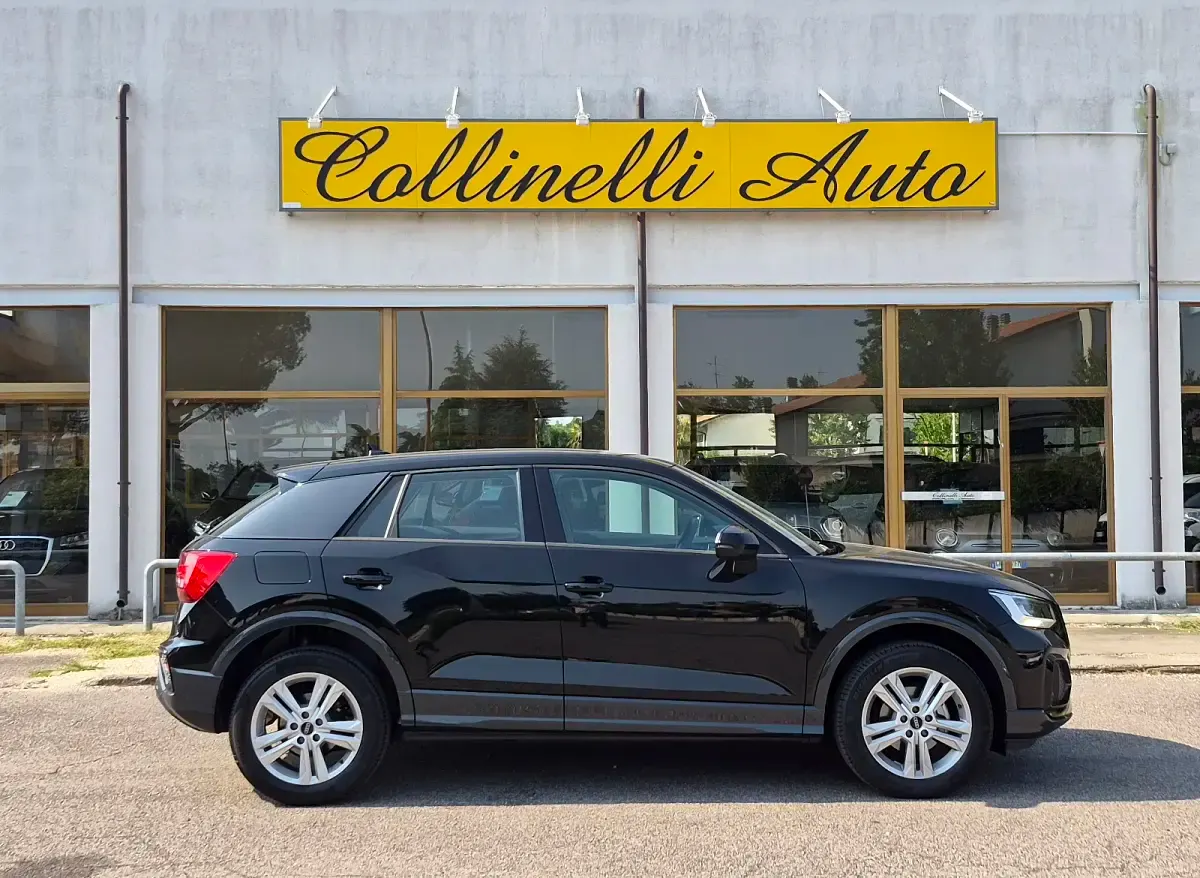 Usata Audi Q2 Advanced 110 CV (80 kW) 2022 Nero brillante SUV