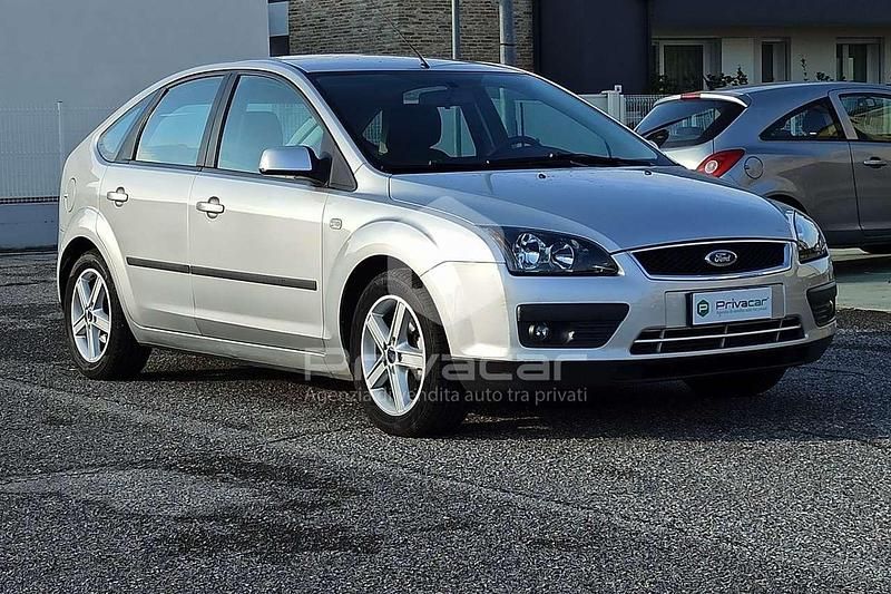 Usata Ford Focus 90 CV (66 kW) 2006 Grigio Berlina