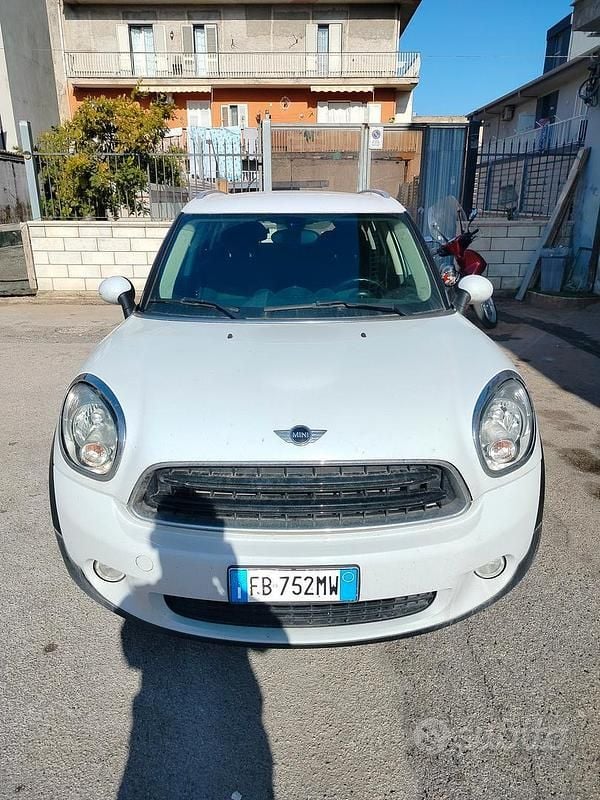 Usata Mini Countryman 90 CV (66 kW) 2015 Bianco SUV