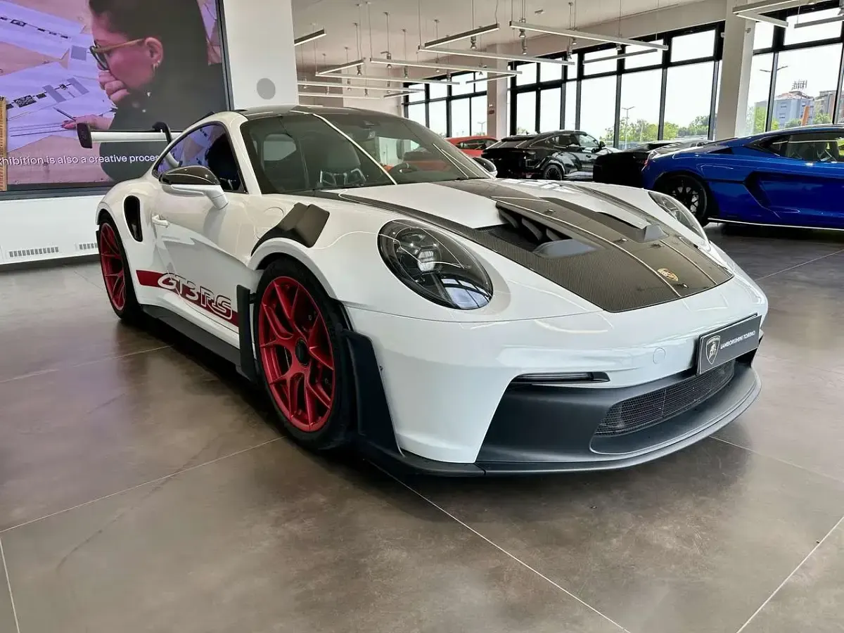 Usata Porsche 992 525 CV (386 kW) 2025 Pure white Coupé