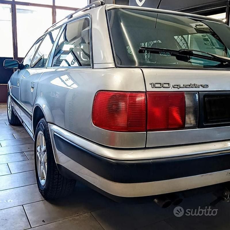 Usata Audi 100 140 CV (102 kW) 1993 Argento Station wagon