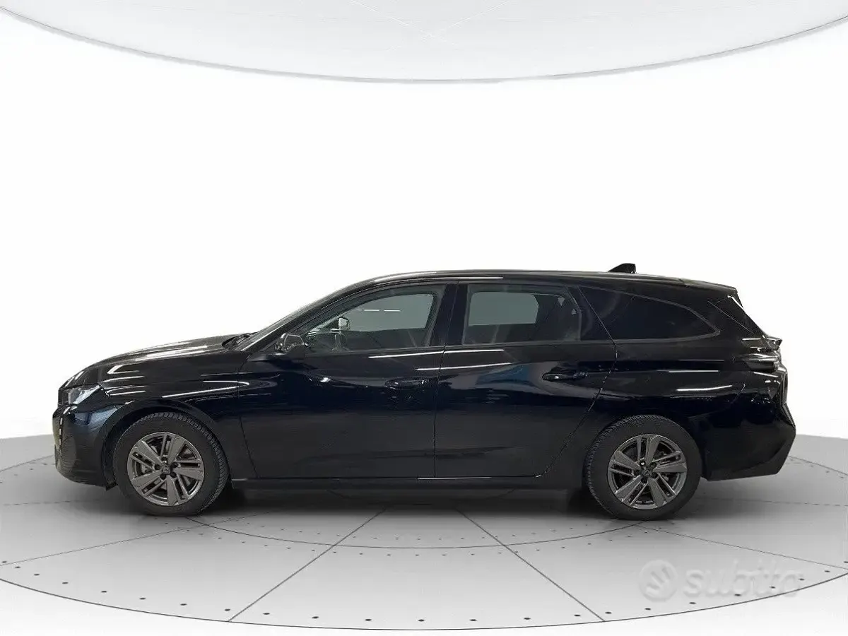 Usata Peugeot 308 Active 131 CV (96 kW) 2023 Nero Station wagon