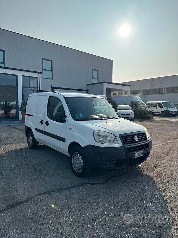 Usata Fiat Doblò S 103 CV (75 kW) 2008 Bianco Monovolume