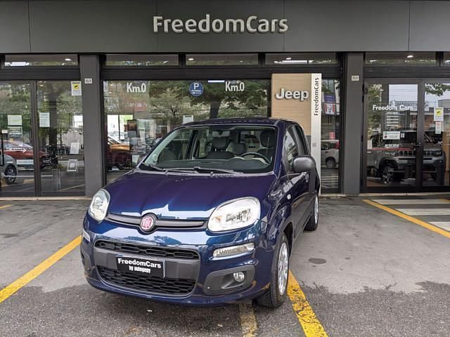 Usata Fiat Panda Pop 69 CV (50 kW) 2016 Blu Utilitaria