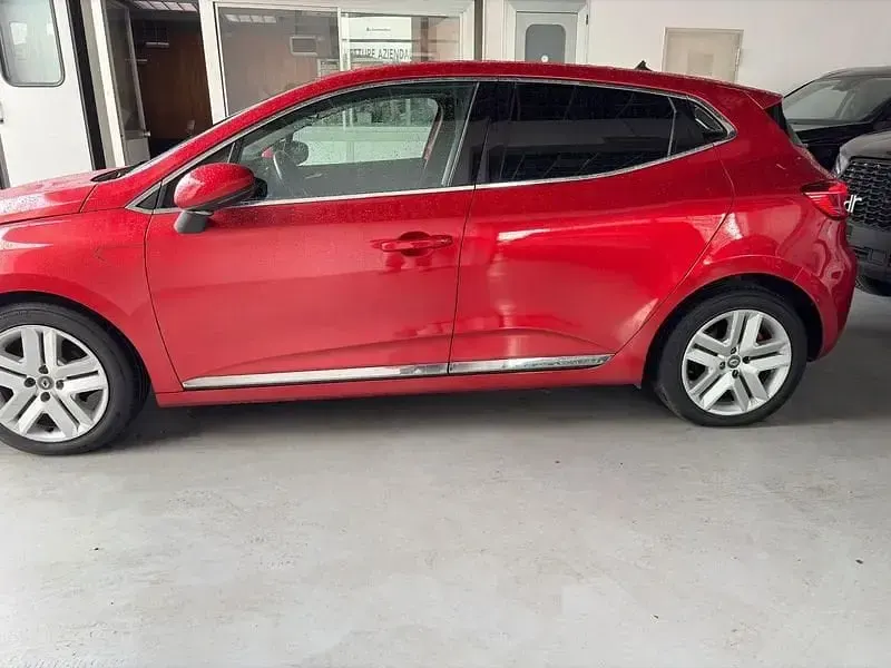 Usata Renault Clio Intens 101 CV (74 kW) 2020 Rosso Utilitaria