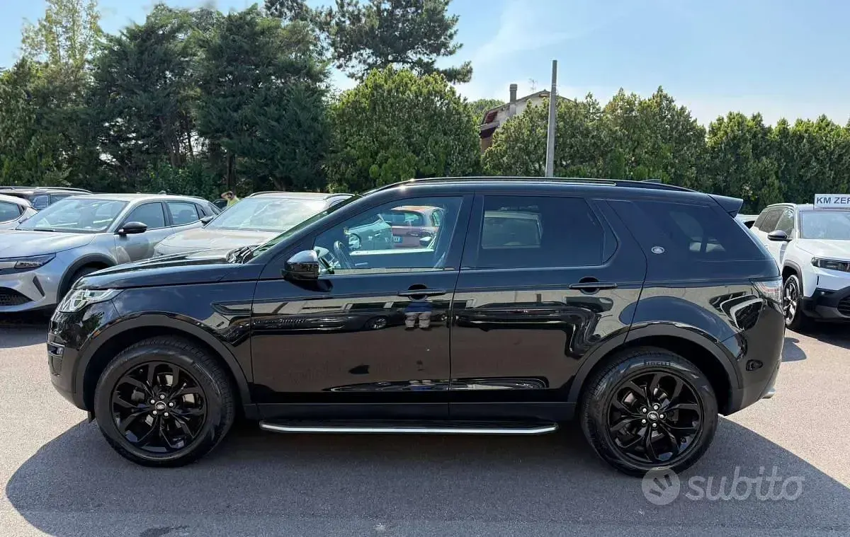 Usata Land Rover Discovery Sport HSE Luxury 150 CV (110 kW) 2016 Nero SUV