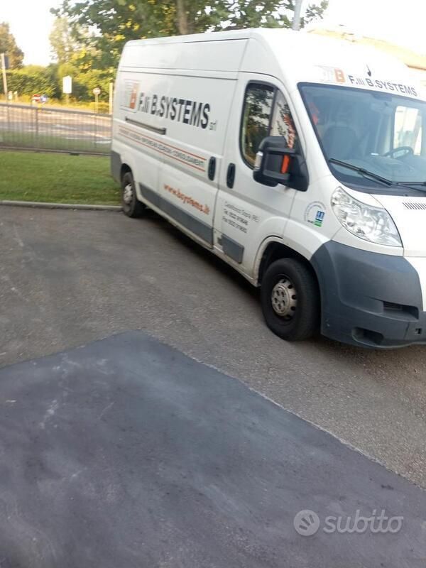 Usata Peugeot Boxer 101 CV (74 kW) 2011 Bianco Furgone