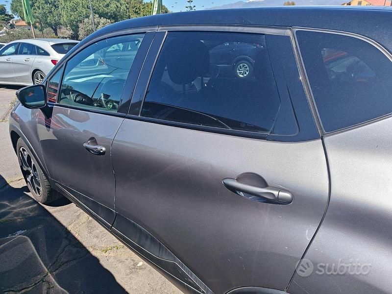 Usata Renault Captur 90 CV (66 kW) 2018 SUV