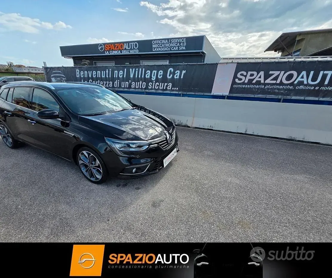 Usata Renault Mégane GrandTour Bose Edition 110 CV (80 kW) 2017 Nero Station wagon