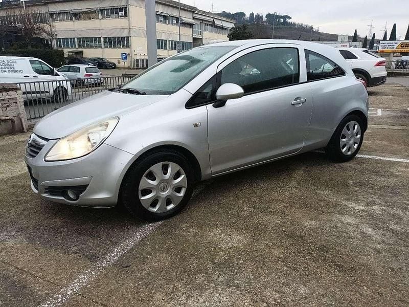 Usata Opel Corsa Enjoy 75 CV (55 kW) 2008 Argento Utilitaria