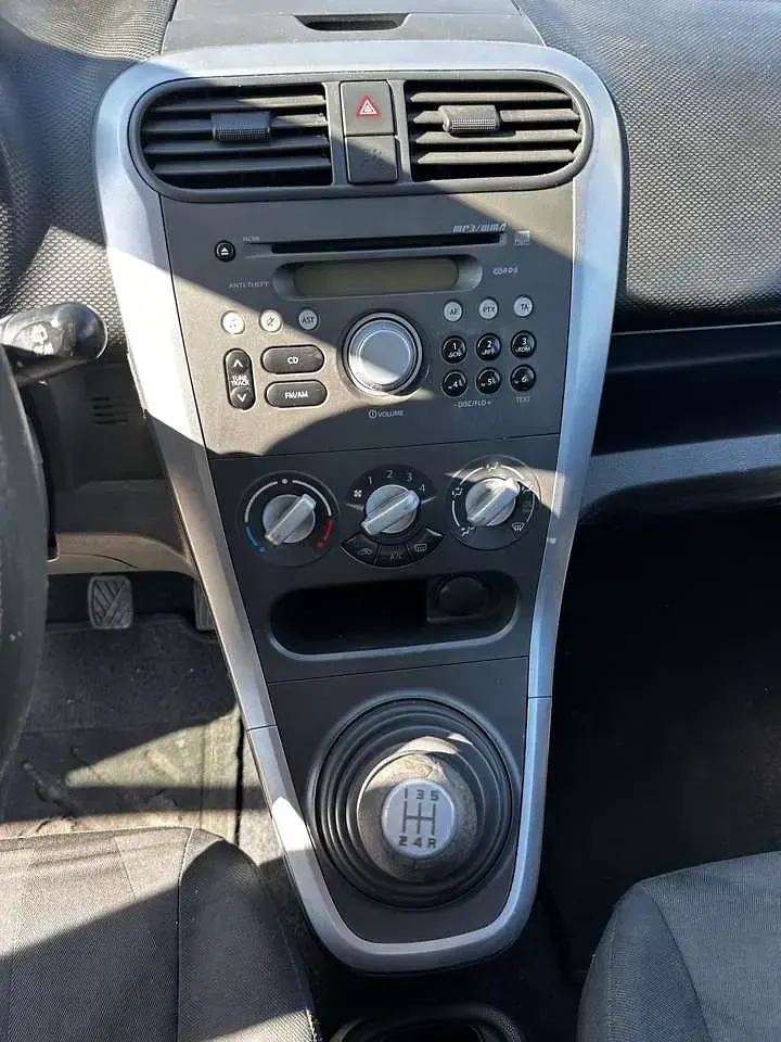 Usata Opel Agila Enjoy 65 CV (47 kW) 2010 Other Utilitaria