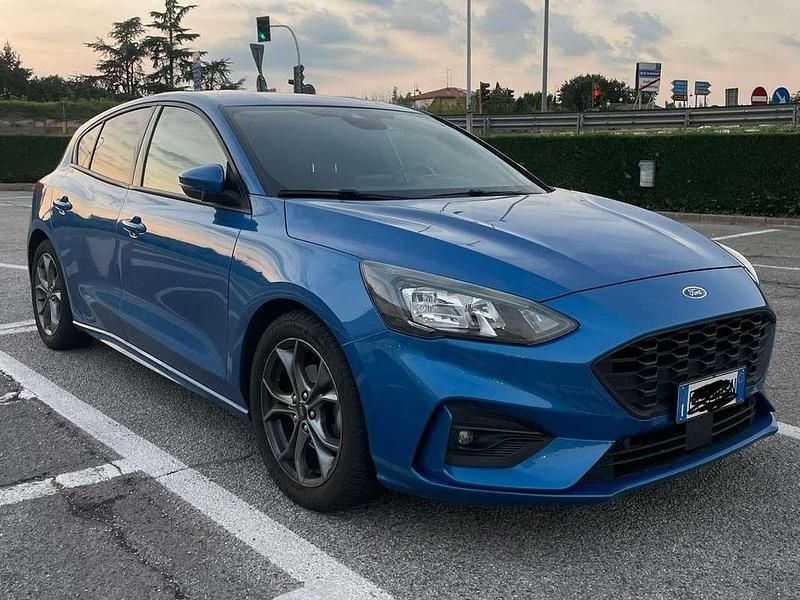 Usata Ford Focus ST-Line 120 CV (88 kW) 2020 Blu/azzurro Berlina