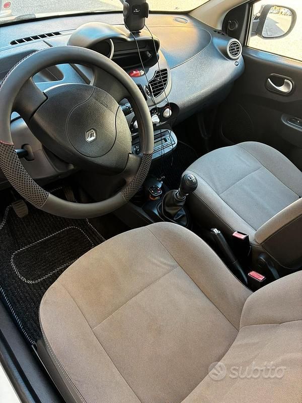 Usata Renault Twingo 75 CV (55 kW) 2010 Bianco Utilitaria