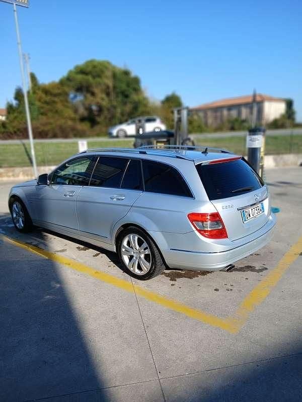 Usata 2009 Mercedes C220 Avantgarde Station wagon | 4000 € (Ottimo prezzo) - Immagine 1/4